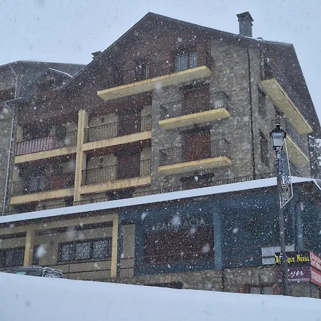 Montesqui Formigal, Exclusivo Atico Con Vistas A Pistas, Guardaesquis Y Garaje Formigal