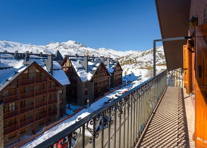 Apartamento Montesqui Formigal, Exclusivo ático Con Vistas A Pistas, Guardaesquis Y Garaje Formigal